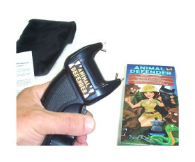 Dissuasore elettrodifesa elettrocutaneo scossa elettrica AUTODIFESA ANIMAL DEFENDER 3in1 da 180.000